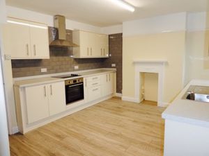 Kitchen Breakfast Room- click for photo gallery